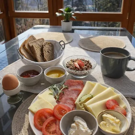 Mountain View Mit Sonnigem Wintergarten Couette-café 3*