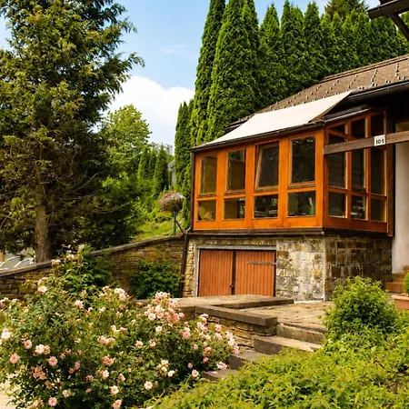 Mountain View Mit Sonnigem Wintergarten Couette-café 3*